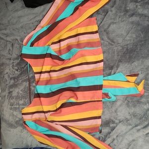 Super cute long sleeve crop top, used, size  2x from Forever 21